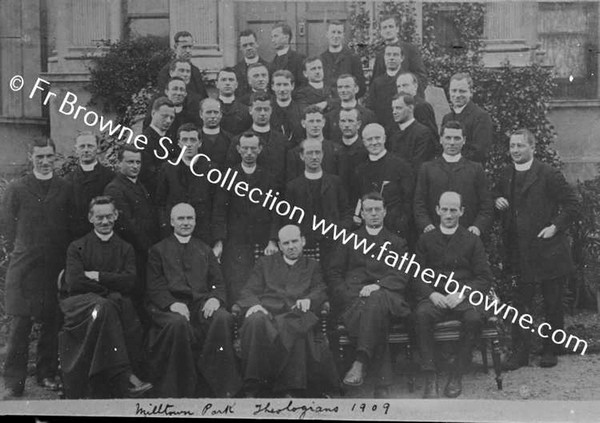 OLD GROUPS OF PROVINCE JUNIORS 1889 WITH FR.JAS.MURPHY